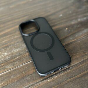 iPhone 14 Pro MagSafe Case | Magnetic Silicone Phone Cover | Black Protective